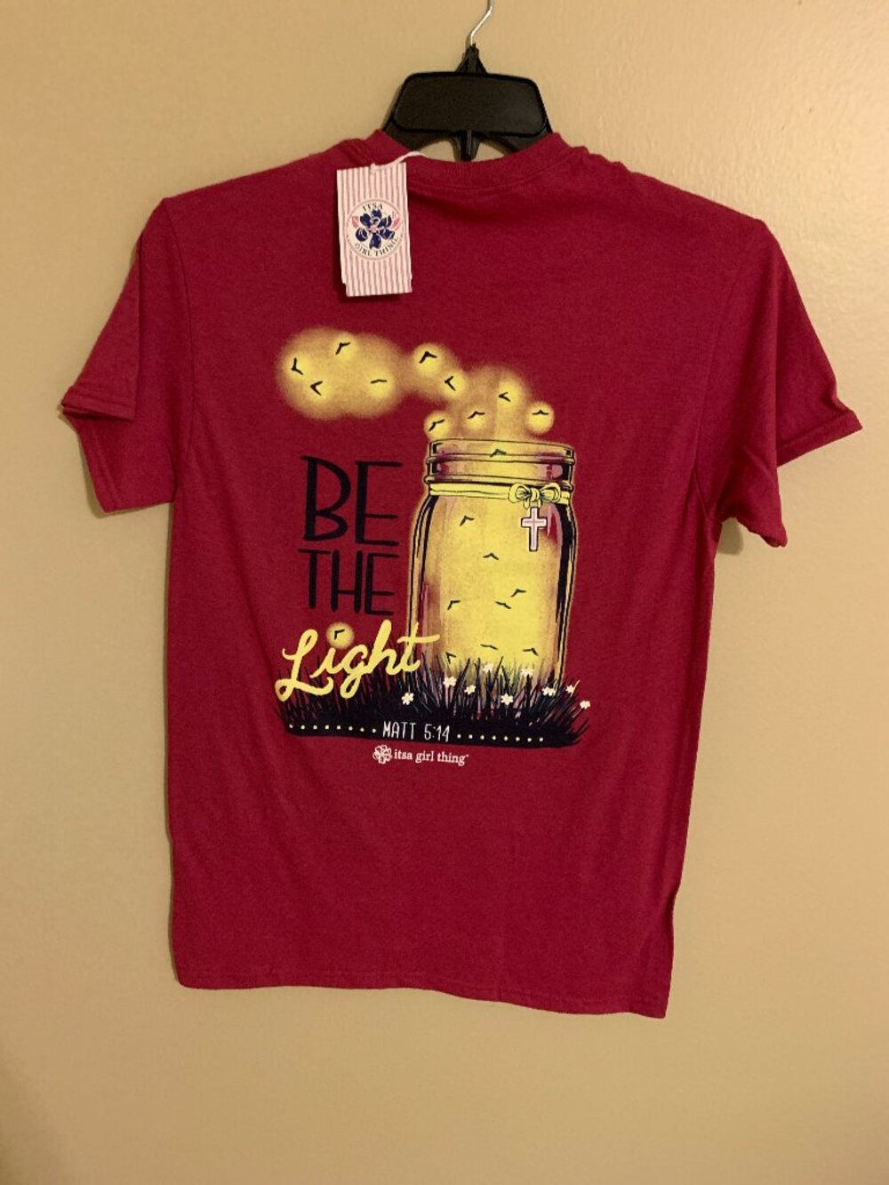 ITSA GIRL THING TEE SHIRT  SIZE-SMALL   NWT
